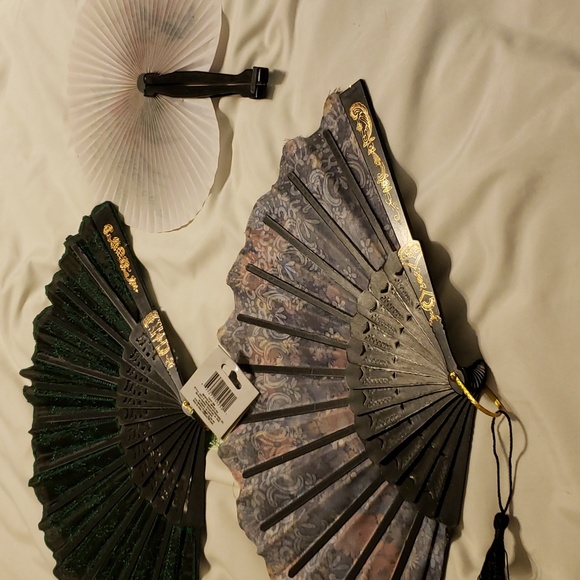 Hand fans nwt - Picture 2 of 6
